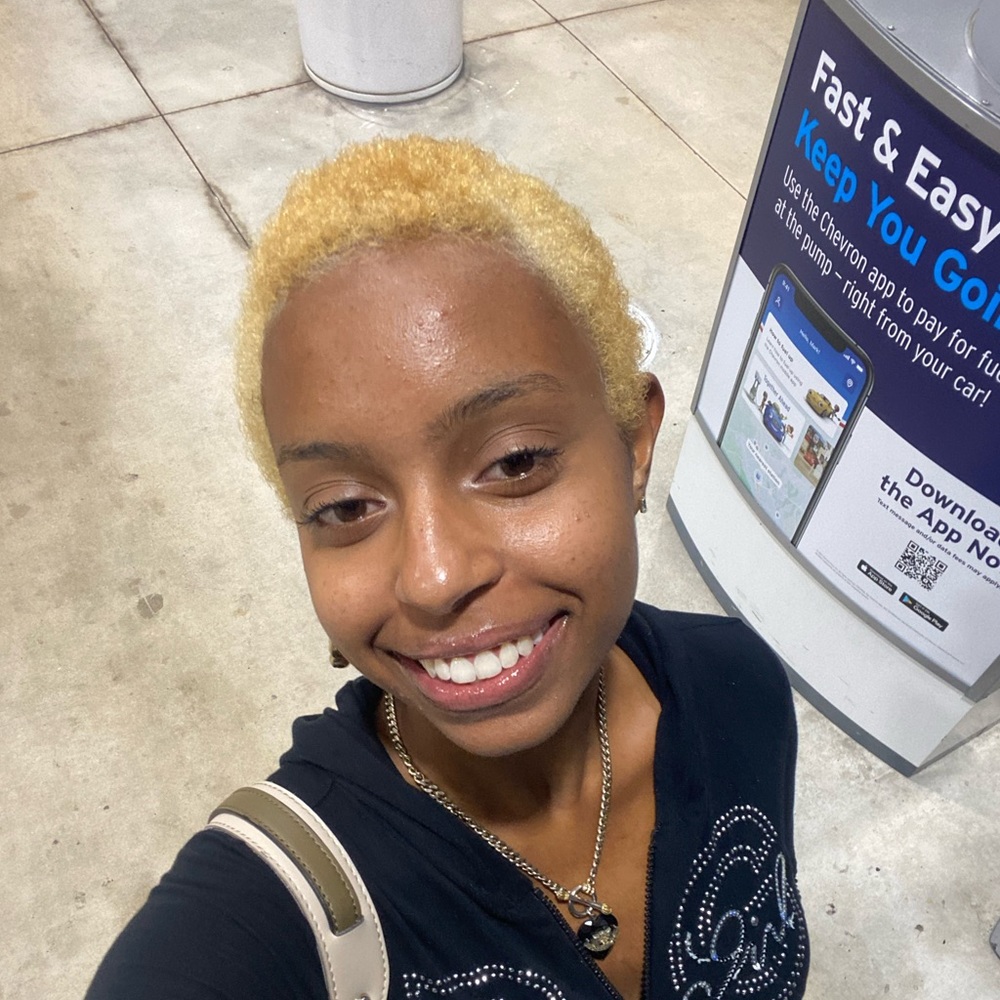 Meet your Posher, Imani